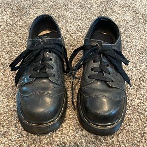 Vintage, circa 1990’s Dr. Martens platform Oxfords.